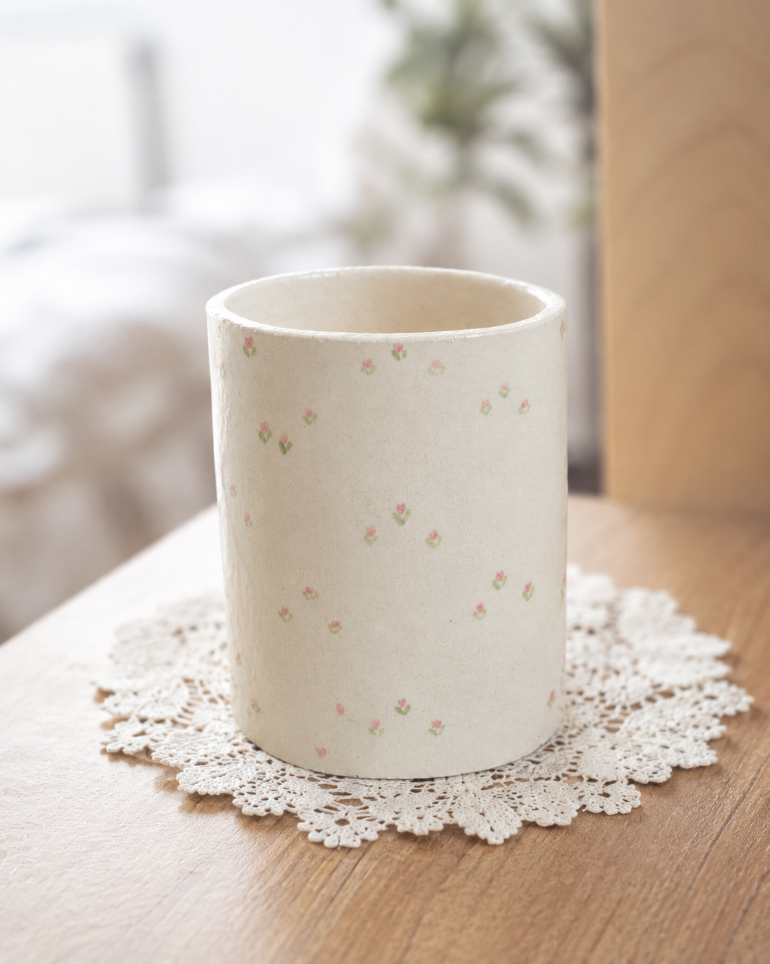 in God's hands mug